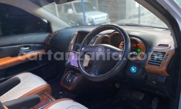 Buy Used Toyota Harrier White Car in Dodoma in Dodoma Buy Used Toyota Harrier White Car in Dodoma in Dodoma