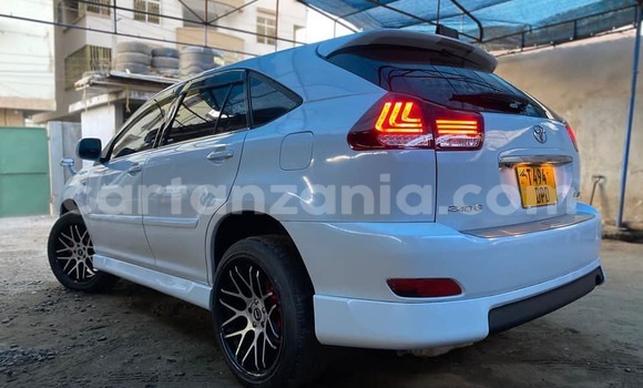 Buy Used Toyota Harrier White Car in Dodoma in Dodoma Buy Used Toyota Harrier White Car in Dodoma in Dodoma