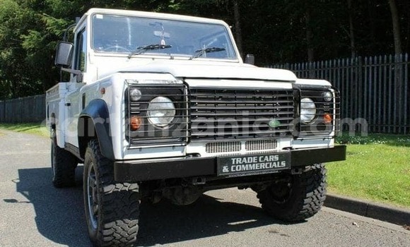 Buy Used Land Rover Defender White Car in Arusha in Arusha