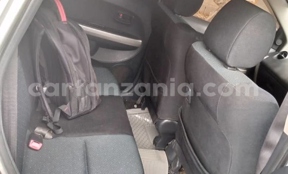 Nunua Ilio tumika Toyota IST Fedha Gari ndani ya Dar es Salaam nchini Dar es Salaam Nunua Ilio tumika Toyota IST Fedha Gari ndani ya Dar es Salaam nchini Dar es Salaam