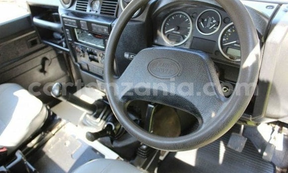 Buy Used Land Rover Defender White Car in Arusha in Arusha Buy Used Land Rover Defender White Car in Arusha in Arusha