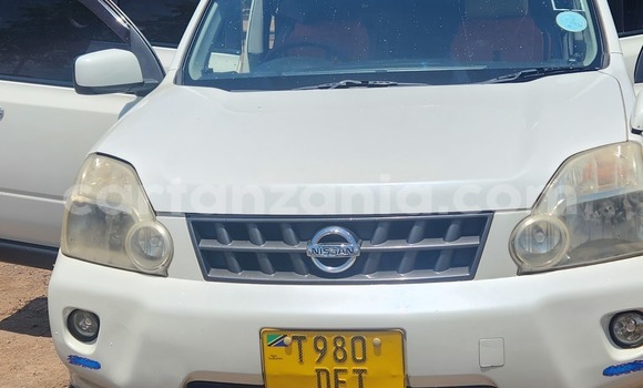 Buy Used Nissan X–Trail White Car in Arusha in Arusha