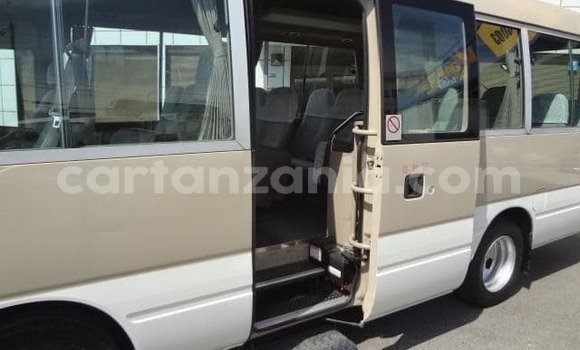 Buy Used Toyota Coaster Beige Car in Arusha in Arusha Buy Used Toyota Coaster Beige Car in Arusha in Arusha