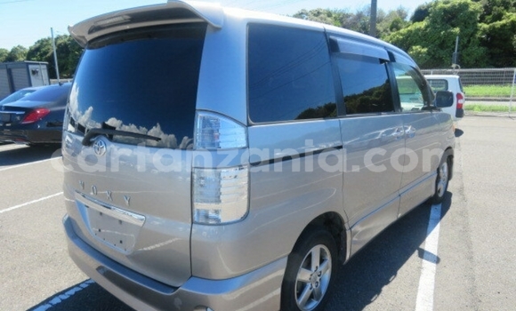Buy Import Toyota Voxy Other Car in Dar es Salaam in Dar es Salaam Buy Import Toyota Voxy Other Car in Dar es Salaam in Dar es Salaam