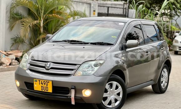 Nunua Ilio tumika Toyota IST Nyingine Gari ndani ya Dar es Salaam nchini Dar es Salaam Nunua Ilio tumika Toyota IST Nyingine Gari ndani ya Dar es Salaam nchini Dar es Salaam