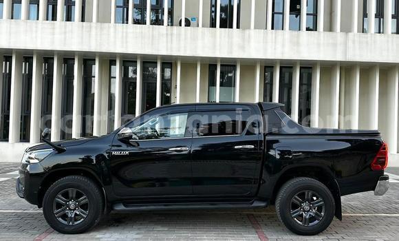 Nunua Imported Toyota Hilux Nyeusi Gari ndani ya Dar es Salaam nchini Dar es Salaam Nunua Imported Toyota Hilux Nyeusi Gari ndani ya Dar es Salaam nchini Dar es Salaam