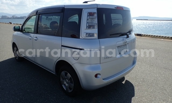 Buy Import Toyota Sienta Silver Car in Dar es Salaam in Dar es Salaam Buy Import Toyota Sienta Silver Car in Dar es Salaam in Dar es Salaam