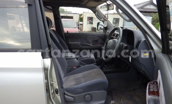Nunua Imported Toyota Land Cruiser Prado Fedha Gari ndani ya Dar es Salaam nchini Dar es Salaam Nunua Imported Toyota Land Cruiser Prado Fedha Gari ndani ya Dar es Salaam nchini Dar es Salaam