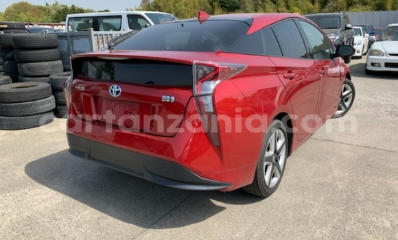 Nunua Imported Toyota Prius Nyekundu Gari ndani ya Dar es Salaam nchini Dar es Salaam Nunua Imported Toyota Prius Nyekundu Gari ndani ya Dar es Salaam nchini Dar es Salaam