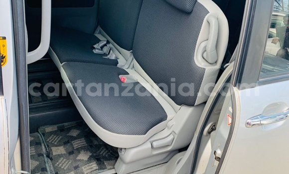 Buy New Toyota Sienta Silver Car in Dar es Salaam in Dar es Salaam Buy New Toyota Sienta Silver Car in Dar es Salaam in Dar es Salaam
