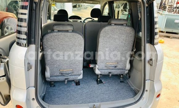 Buy New Toyota Sienta Silver Car in Dar es Salaam in Dar es Salaam Buy New Toyota Sienta Silver Car in Dar es Salaam in Dar es Salaam