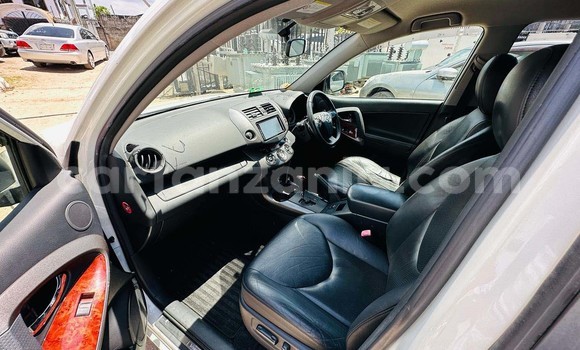 Buy New Toyota Vanguard White Car in Dar es Salaam in Dar es Salaam Buy New Toyota Vanguard White Car in Dar es Salaam in Dar es Salaam