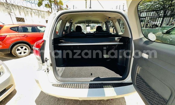 Buy New Toyota Vanguard White Car in Dar es Salaam in Dar es Salaam Buy New Toyota Vanguard White Car in Dar es Salaam in Dar es Salaam