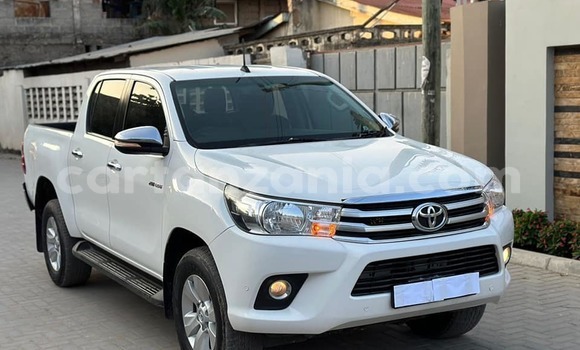Buy Used Toyota Hilux White Car in Dodoma in Dodoma Buy Used Toyota Hilux White Car in Dodoma in Dodoma