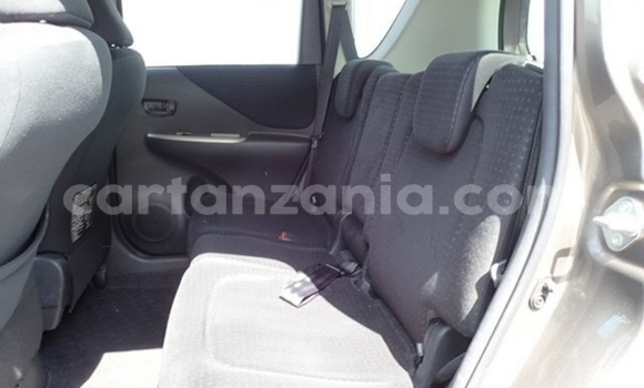 Nunua Imported Toyota Ractis Nyingine Gari ndani ya Dar es Salaam nchini Dar es Salaam Nunua Imported Toyota Ractis Nyingine Gari ndani ya Dar es Salaam nchini Dar es Salaam