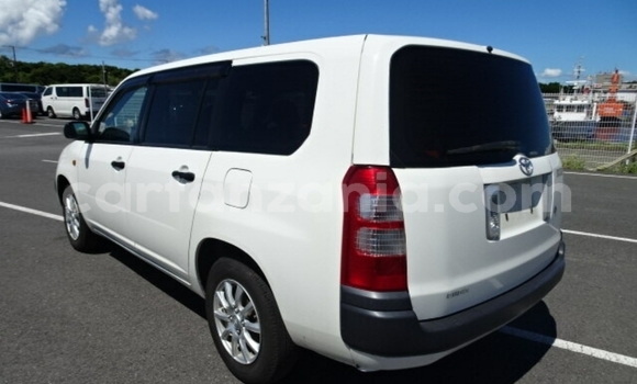 Nunua Imported Toyota Succeed Nyeupe Gari ndani ya Dar es Salaam nchini Dar es Salaam Nunua Imported Toyota Succeed Nyeupe Gari ndani ya Dar es Salaam nchini Dar es Salaam