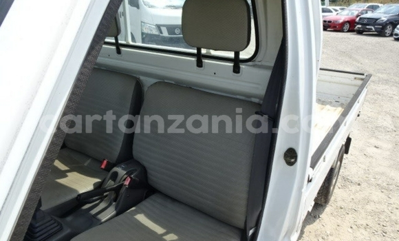 Nunua Imported Suzuki Carry Nyeupe Gari ndani ya Dar es Salaam nchini Dar es Salaam Nunua Imported Suzuki Carry Nyeupe Gari ndani ya Dar es Salaam nchini Dar es Salaam