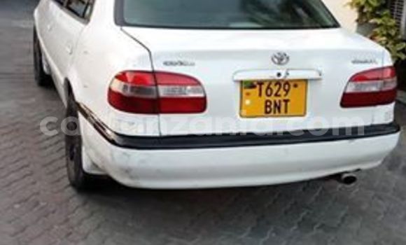 Nunua Ilio tumika Toyota Corolla Nyeupe Gari ndani ya Dar es Salaam nchini Dar es Salaam Nunua Ilio tumika Toyota Corolla Nyeupe Gari ndani ya Dar es Salaam nchini Dar es Salaam