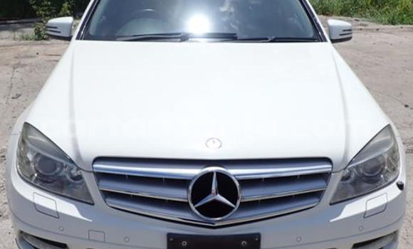Buy Import Mercedes-Benz C-Classe White Car in Dar es Salaam in Dar es Salaam