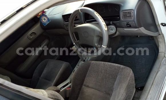 Nunua Ilio tumika Toyota Corolla Nyeupe Gari ndani ya Dar es Salaam nchini Dar es Salaam Nunua Ilio tumika Toyota Corolla Nyeupe Gari ndani ya Dar es Salaam nchini Dar es Salaam