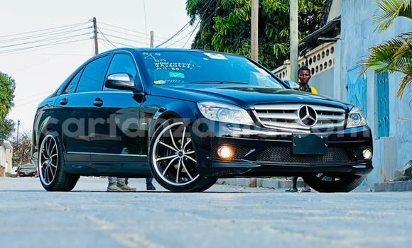 Nunua Imported Mercedes-Benz C-Classe Nyeusi Gari ndani ya Dar es Salaam nchini Dar es Salaam Nunua Imported Mercedes-Benz C-Classe Nyeusi Gari ndani ya Dar es Salaam nchini Dar es Salaam