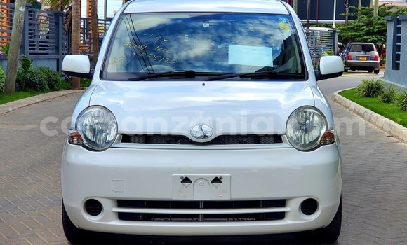 Nunua Imported Toyota Sienta Nyeupe Gari ndani ya Dar es Salaam nchini Dar es Salaam Nunua Imported Toyota Sienta Nyeupe Gari ndani ya Dar es Salaam nchini Dar es Salaam