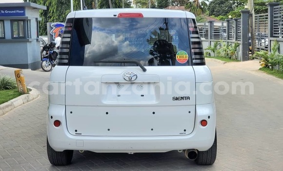 Nunua Imported Toyota Sienta Nyeupe Gari ndani ya Dar es Salaam nchini Dar es Salaam Nunua Imported Toyota Sienta Nyeupe Gari ndani ya Dar es Salaam nchini Dar es Salaam