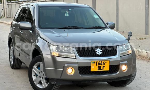 Nunua Ilio tumika Suzuki Escudo Nyingine Gari ndani ya Dar es Salaam nchini Dar es Salaam