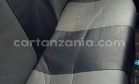 Nunua Ilio tumika Toyota Vitz Nyeupe Gari ndani ya Dar es Salaam nchini Dar es Salaam Nunua Ilio tumika Toyota Vitz Nyeupe Gari ndani ya Dar es Salaam nchini Dar es Salaam