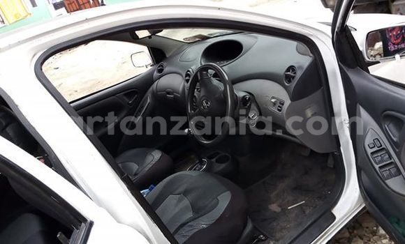 Nunua Ilio tumika Toyota Vitz Nyeupe Gari ndani ya Dar es Salaam nchini Dar es Salaam Nunua Ilio tumika Toyota Vitz Nyeupe Gari ndani ya Dar es Salaam nchini Dar es Salaam