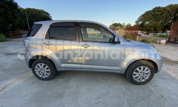 Nunua Imported Toyota Rush Fedha Gari ndani ya Dar es Salaam nchini Dar es Salaam Nunua Imported Toyota Rush Fedha Gari ndani ya Dar es Salaam nchini Dar es Salaam