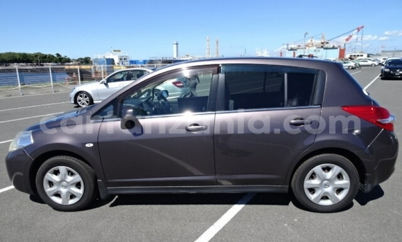 Nunua Imported Nissan Tiida Nyingine Gari ndani ya Dar es Salaam nchini Dar es Salaam Nunua Imported Nissan Tiida Nyingine Gari ndani ya Dar es Salaam nchini Dar es Salaam