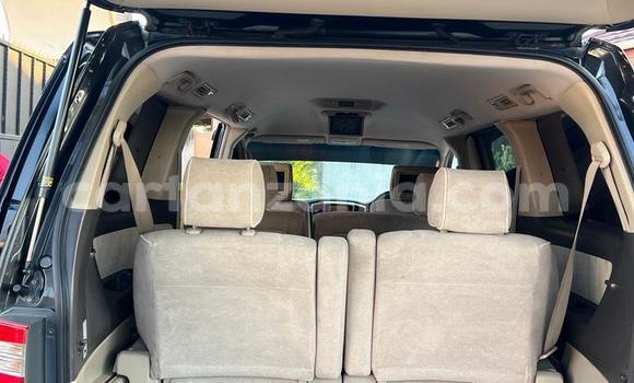 Nunua Ilio tumika Toyota Alphard Nyeusi Gari ndani ya Dar es Salaam nchini Dar es Salaam Nunua Ilio tumika Toyota Alphard Nyeusi Gari ndani ya Dar es Salaam nchini Dar es Salaam