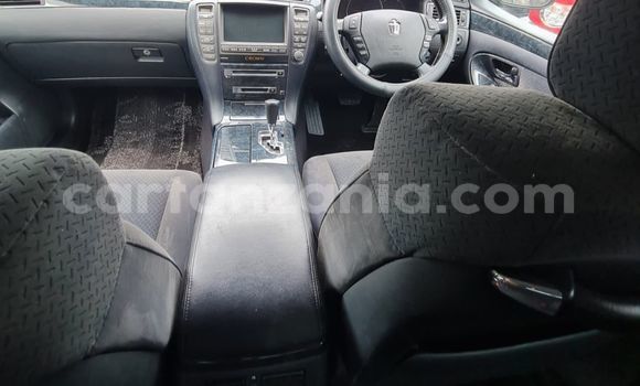 Nunua Imported Toyota Crown Nyeusi Gari ndani ya Dar es Salaam nchini Dar es Salaam Nunua Imported Toyota Crown Nyeusi Gari ndani ya Dar es Salaam nchini Dar es Salaam