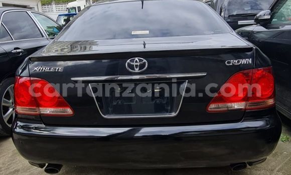Nunua Imported Toyota Crown Nyeusi Gari ndani ya Dar es Salaam nchini Dar es Salaam Nunua Imported Toyota Crown Nyeusi Gari ndani ya Dar es Salaam nchini Dar es Salaam