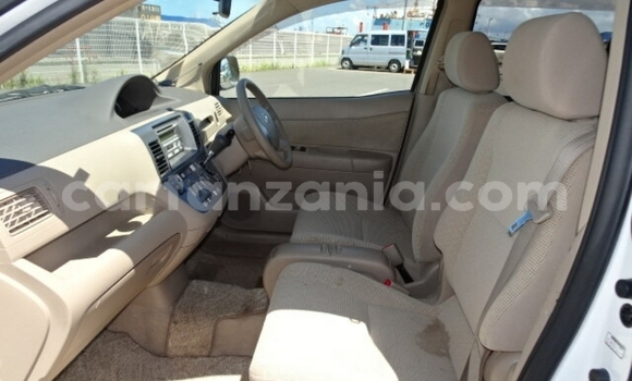 Nunua Imported Toyota Raum Nyeupe Gari ndani ya Dar es Salaam nchini Dar es Salaam Nunua Imported Toyota Raum Nyeupe Gari ndani ya Dar es Salaam nchini Dar es Salaam