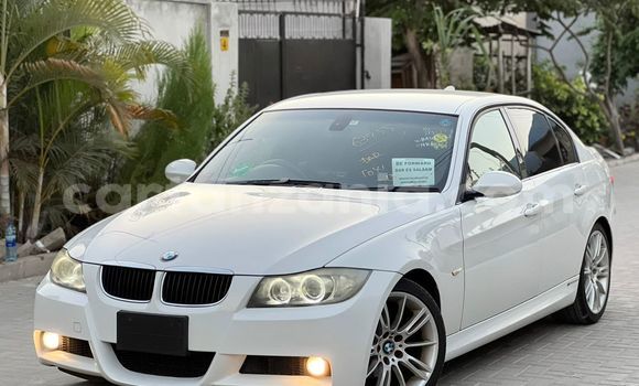 Nunua Imported BMW 3–Series Nyeupe Gari ndani ya Dar es Salaam nchini Dar es Salaam