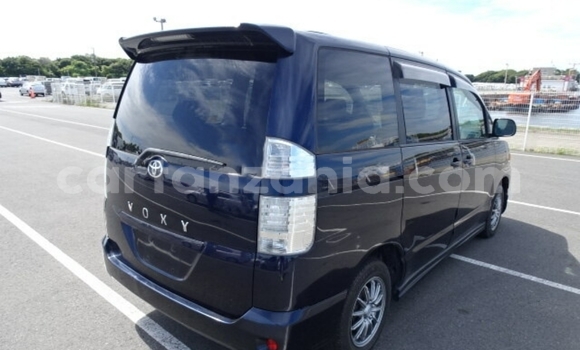 Nunua Imported Toyota Voxy Bluu Gari ndani ya Dar es Salaam nchini Dar es Salaam Nunua Imported Toyota Voxy Bluu Gari ndani ya Dar es Salaam nchini Dar es Salaam