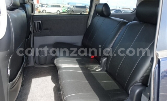 Nunua Imported Toyota Voxy Bluu Gari ndani ya Dar es Salaam nchini Dar es Salaam Nunua Imported Toyota Voxy Bluu Gari ndani ya Dar es Salaam nchini Dar es Salaam