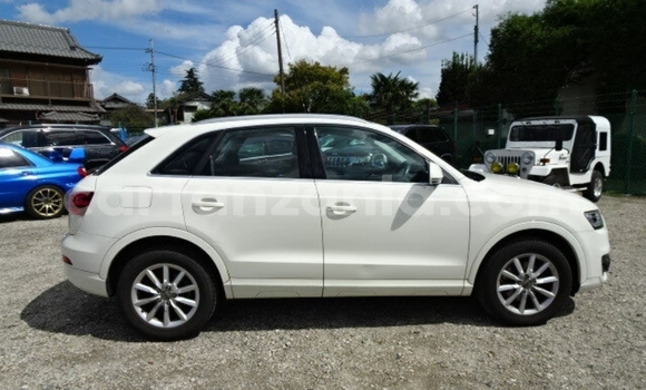 Nunua Imported Audi Q3 Nyeupe Gari ndani ya Dar es Salaam nchini Dar es Salaam Nunua Imported Audi Q3 Nyeupe Gari ndani ya Dar es Salaam nchini Dar es Salaam