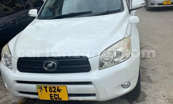 Buy Used Toyota RAV4 White Car in Dar es Salaam in Dar es Salaam