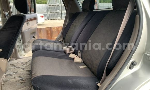 Nunua Imported Toyota Hilux Surf Fedha Gari ndani ya Dar es Salaam nchini Dar es Salaam Nunua Imported Toyota Hilux Surf Fedha Gari ndani ya Dar es Salaam nchini Dar es Salaam
