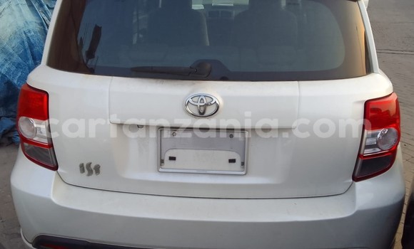 Buy Import Toyota IST White Car in Dar es Salaam in Dar es Salaam Buy Import Toyota IST White Car in Dar es Salaam in Dar es Salaam