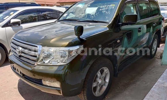 Buy New Toyota Land Cruiser Green Car in Dar es Salaam in Dar es Salaam Buy New Toyota Land Cruiser Green Car in Dar es Salaam in Dar es Salaam