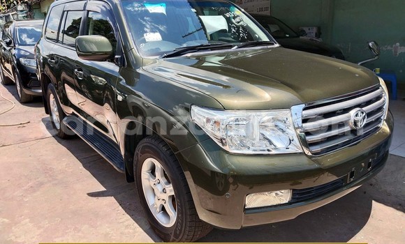 Buy New Toyota Land Cruiser Green Car in Dar es Salaam in Dar es Salaam Buy New Toyota Land Cruiser Green Car in Dar es Salaam in Dar es Salaam