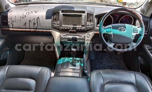 Buy New Toyota Land Cruiser Green Car in Dar es Salaam in Dar es Salaam Buy New Toyota Land Cruiser Green Car in Dar es Salaam in Dar es Salaam
