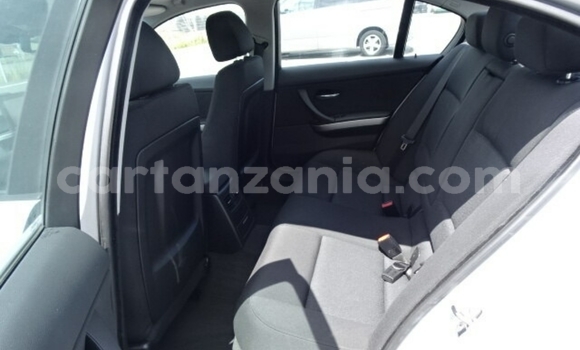 Nunua Imported BMW 3–Series Fedha Gari ndani ya Dar es Salaam nchini Dar es Salaam Nunua Imported BMW 3–Series Fedha Gari ndani ya Dar es Salaam nchini Dar es Salaam