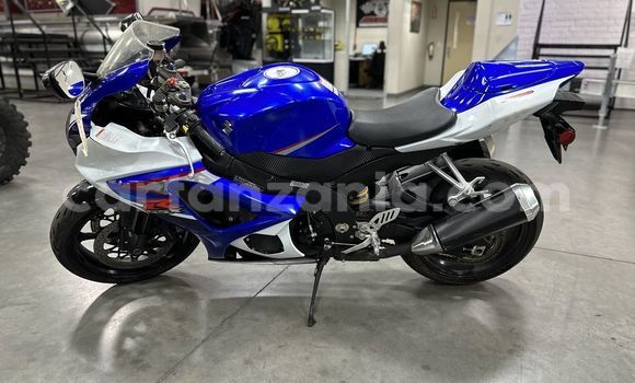 Buy Used Suzuki GSX Blue Bike in Babati Rural in Manyara Buy Used Suzuki GSX Blue Bike in Babati Rural in Manyara