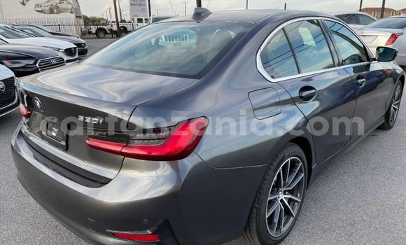 Nunua Ilio tumika BMW 3200 Nyeusi Gari ndani ya Vijijini vya Babati nchini Manyara Nunua Ilio tumika BMW 3200 Nyeusi Gari ndani ya Vijijini vya Babati nchini Manyara
