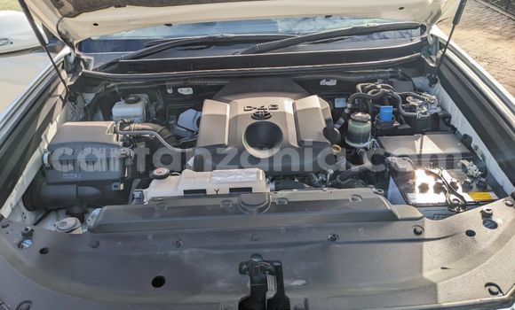 Buy Import Toyota Land Cruiser Prado White Car in Dar es Salaam in Dar es Salaam Buy Import Toyota Land Cruiser Prado White Car in Dar es Salaam in Dar es Salaam
